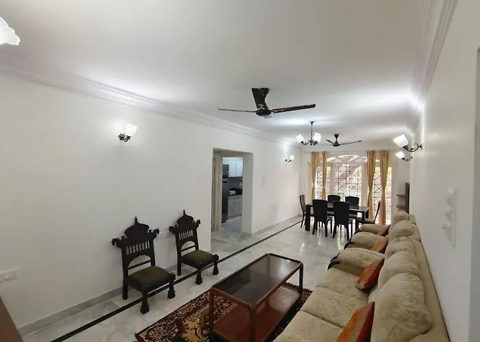 Appartement à 3 Chambres à Coucher